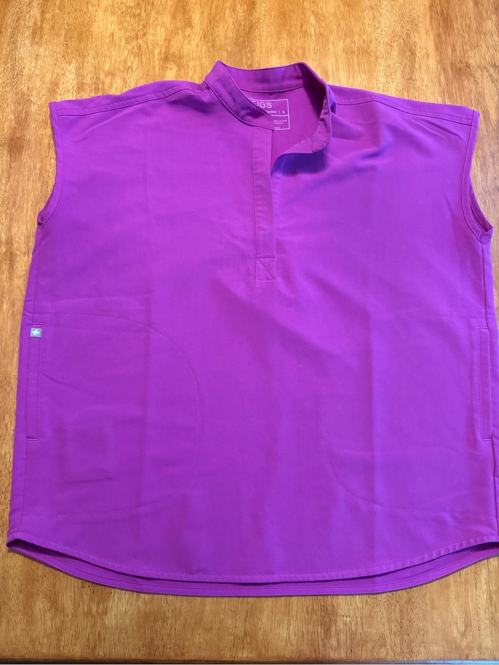 FIGS Women’s Small Rafaela in Purple Jolt